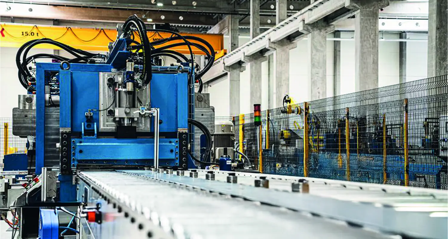 FEDURA Produktion der modularen Dächer Schritt 2